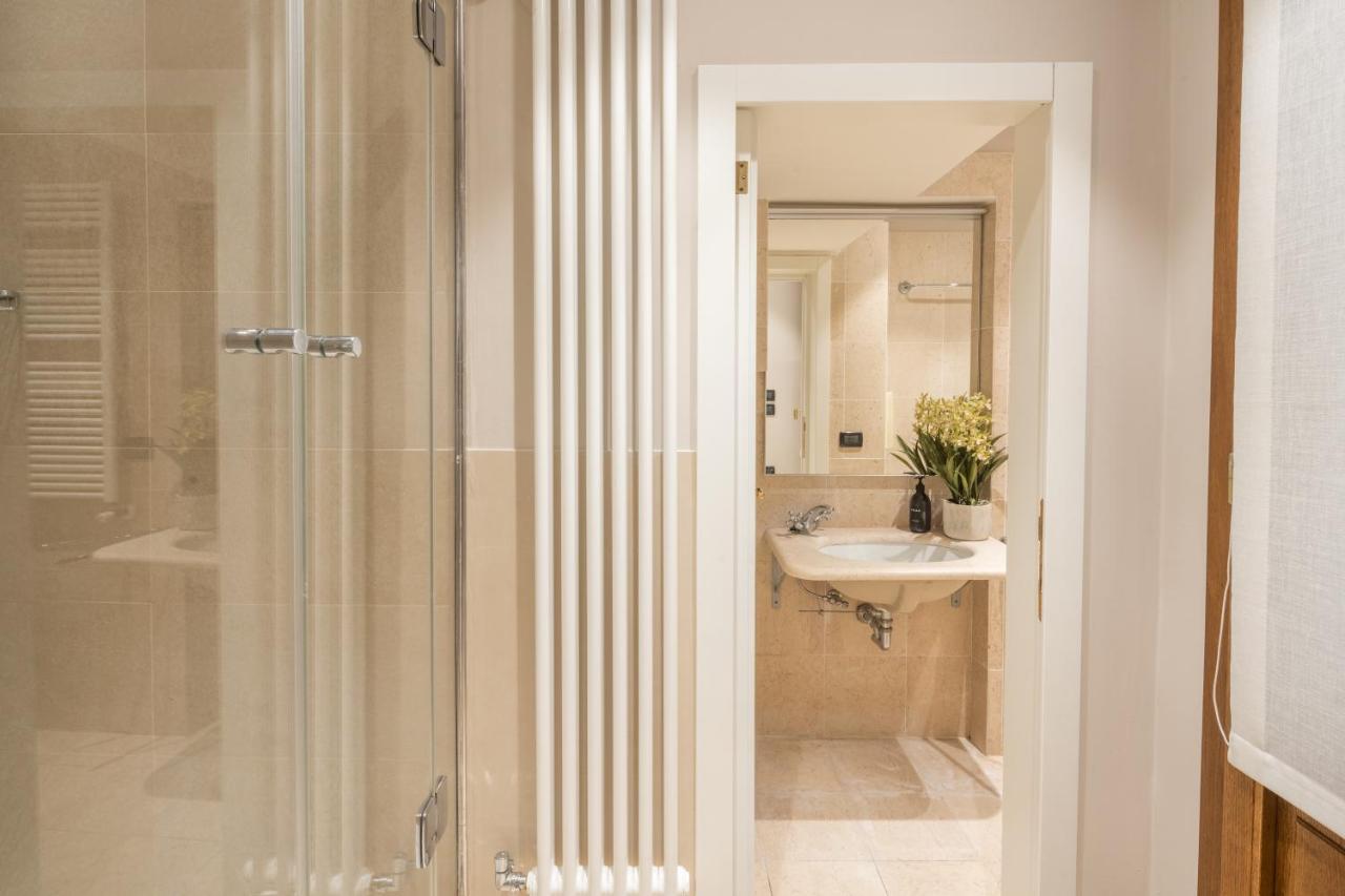 Accademia Apartments R&R Wenecja Zewnętrze zdjęcie